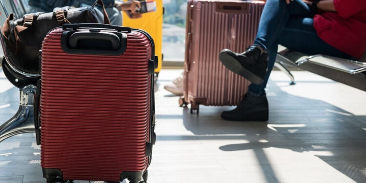 В Индии приостановлена работа более 30 аэропортов