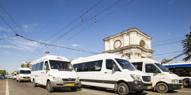 Разочарованные бездействием властей транспортники выходят на протест