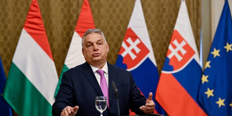 Орбан назвал «зверя», которого боится Евросоюз