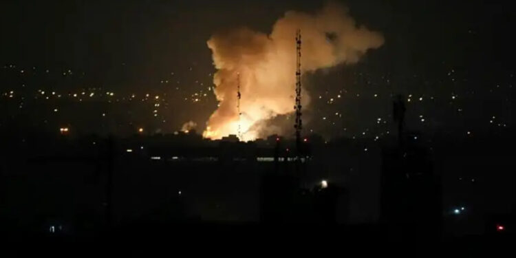 Израиль нанес удары по Ирану и закрыл воздушное пространство