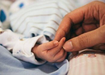 В Слободзее 11-месячная малышка выпила перекись водорода. Ребенка срочно госпитализировали