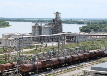 Румынские СМИ: ЕБРР купил за 1 тыс. евро, а Румыния тратит 400 тыс. евро лишь на консультации по Джурджулештскому порту | VIDEO