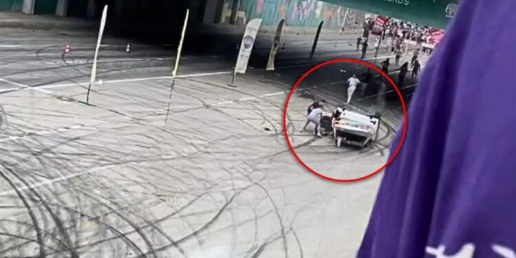 В Кишиневе на соревнованиях по дрэг-рейсингу перевернулся автомобиль BMW: пострадала участница заезда