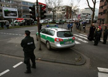 В немецком Кельне эвакуируют 20 тысяч человек из-за бомб времен Второй мировой