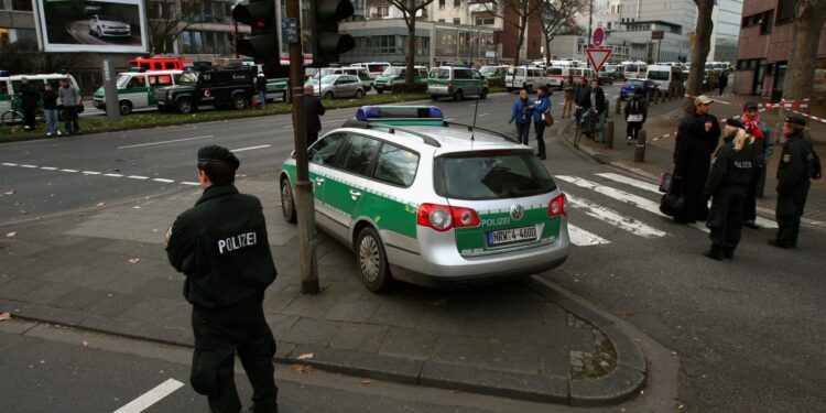 В немецком Кельне эвакуируют 20 тысяч человек из-за бомб времен Второй мировой