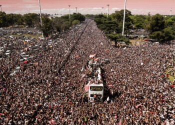 В Индии 11 человек погибли в давке во время празднований победы команды по крикету