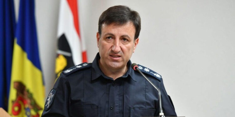 Чернэуцанцу живет в роскошном доме и получает 500 тыс. леев в год, но жалуется на маленькие зарплаты в полиции | VIDEO