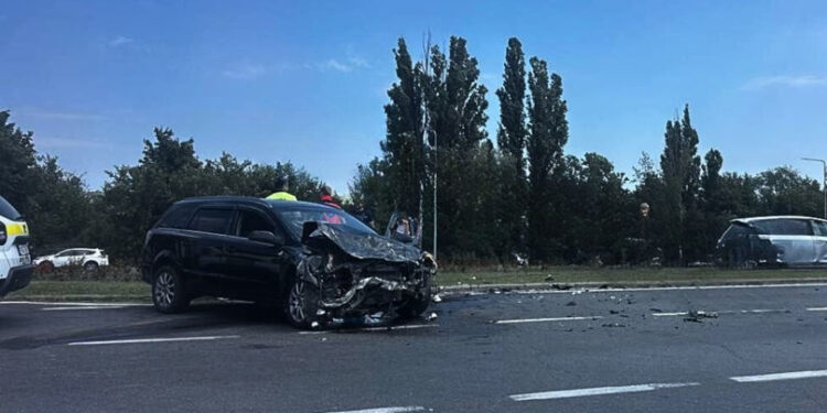 Серьёзная авария возле аэропорта Кишинёва: двое детей в больнице