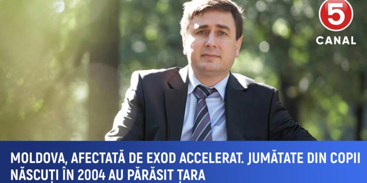 Exodul lovește Moldova: Doar jumătate din tinerii născuți în 2004 mai sunt în țară