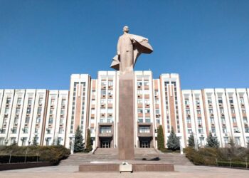 Как кризис повлиял на зарплаты бюджетников Приднестровья