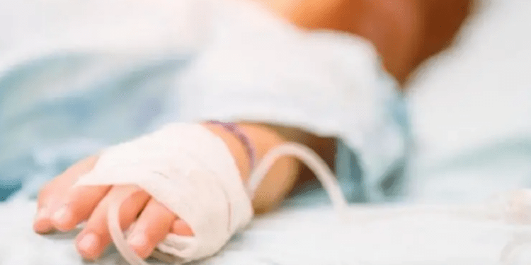 „O nouă șansă la viață”: Un copil de un an a primit un transplant de ficat de la un donator care i-a văzut cazul la televizor