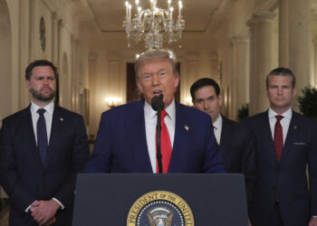 Трамп поблагодарил Иран после атак на военные базы США