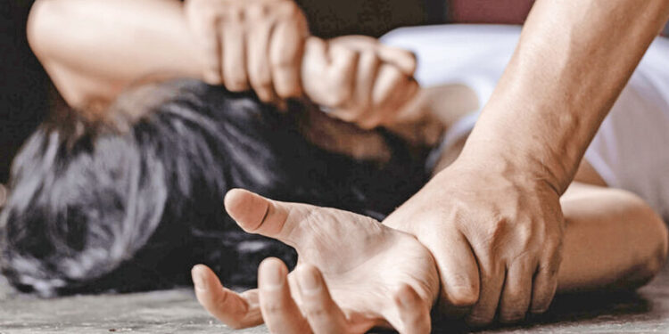 Șase ani de închisoare pentru fostul ginere care și-a violat fosta soacră