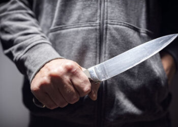 Și-a înjunghiat fosta soție din gelozie. A fost condamnat la 15 ani de închisoare