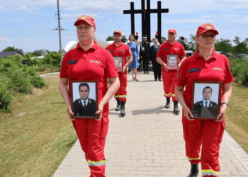 Nouă ani de la tragedia SMURD de la Haragîș: Eroii nu sunt uitați