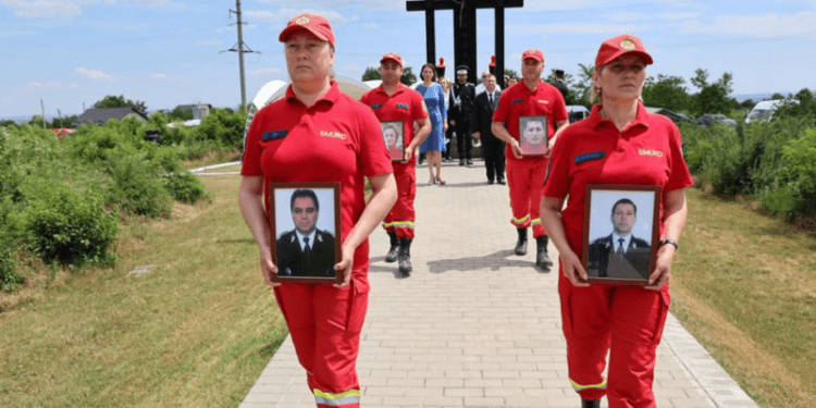 Nouă ani de la tragedia SMURD de la Haragîș: Eroii nu sunt uitați