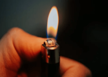 Tentativă de omor în raionul Căușeni: un bărbat și-a incendiat soția în timpul unui conflict