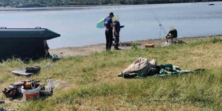 Doi pescari sancționați la Orhei pentru pescuit în perioada de prohibiție
