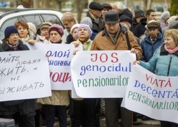 Бедность заставила их выйти на протест. Пенсионеры хотят жить, а не выживать