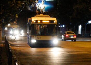 Atac cu cuțitul după concertul din PMAN – un angajat MAI, rănit