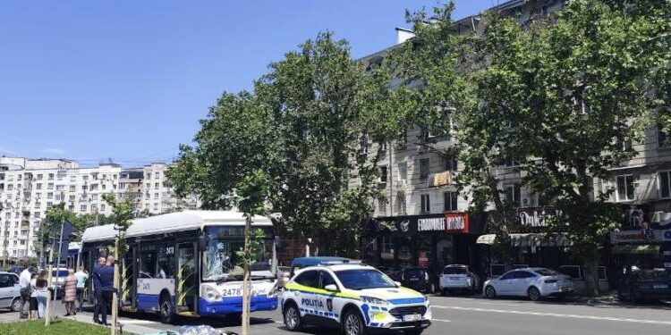 Tragedia de la Botanica: Şoferul troleibuzului a transmis un mesaj familiei victimei