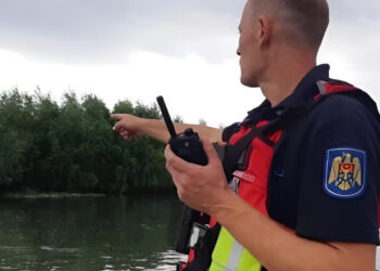 Doi copii, salvați de la înec în Orhei chiar în prima zi de vară