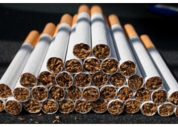 Consumul de țigări ilicite în UE, la cel mai înalt nivel din 2015: 15 miliarde de euro pierduți