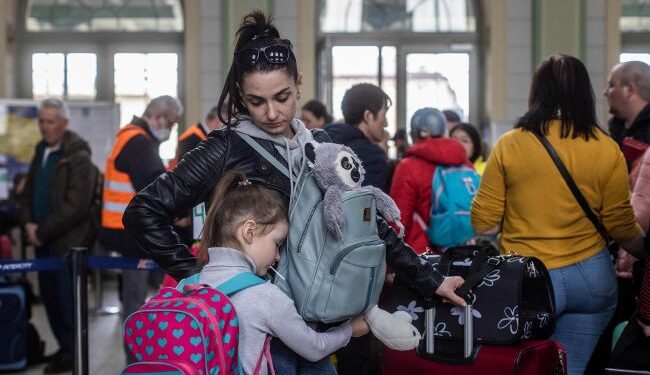 Швейцария готовится отменить защиту для украинских беженцев — СМИ