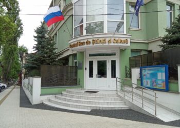 Comunitatea Rusă din Moldova contestă închiderea Centrului Rus de Știință și Cultură din Chișinău |VIDEO