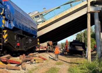 В приграничных регионах РФ подорвали мосты. Семь человек погибли, более 70 пострадали