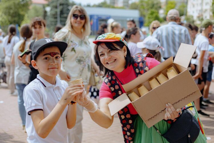 По случаю Международного дня защиты детей команда Илана Шора организовала незабываемые праздники для детей из разных населённых пунктов