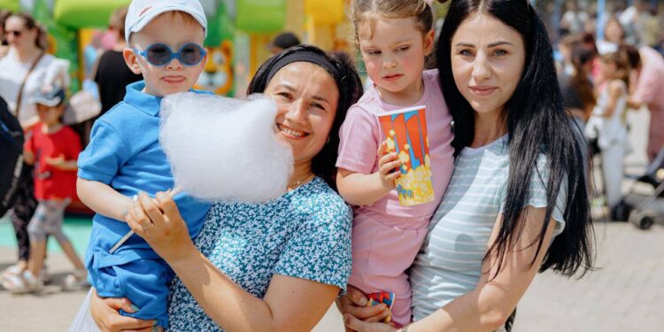 По случаю Международного дня защиты детей команда Илана Шора организовала незабываемые праздники для детей из разных населённых пунктов