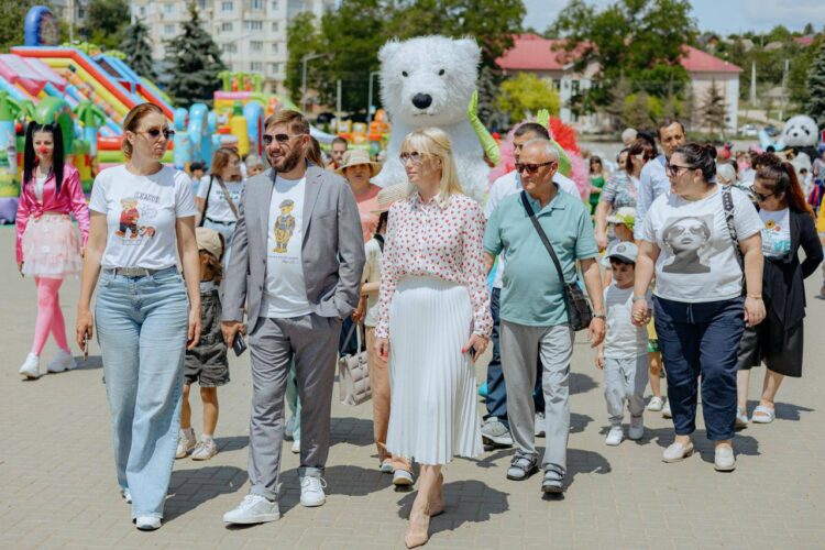 По случаю Международного дня защиты детей команда Илана Шора организовала незабываемые праздники для детей из разных населённых пунктов