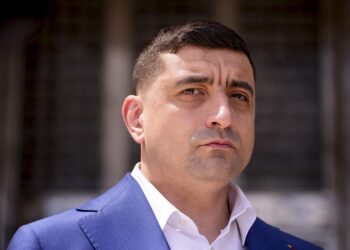 Джордже Симион призывает «взять реванш» над Майей Санду