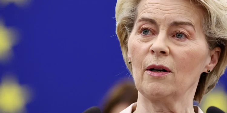 Comisia Europeană: România nu a luat măsuri eficiente pentru reducerea deficitului bugetar / Riscul este suspendarea fondurilor