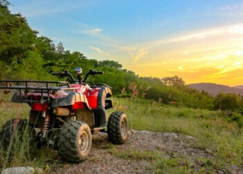 Două persoane, rănite într-un accident cu ATV la Făurești