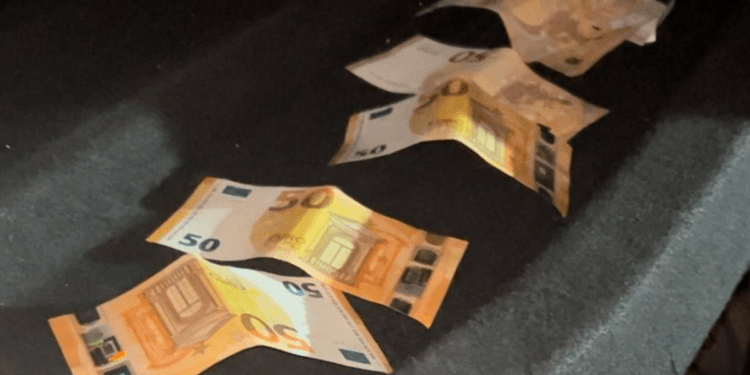 Пьяный водитель попытался подкупить полицейского, чтобы избежать наказания