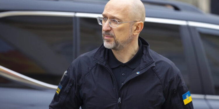 Шмыгаль написал заявление об увольнении с поста премьера Украины