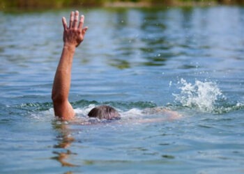 ГИЧС предупреждает: только 19 водоёмов в стране безопасны для купания