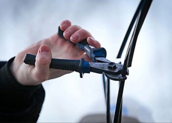 В Дурлештах злоумышленник вырезал кабель из трансформаторной подстанции: без света остались 140 потребителей