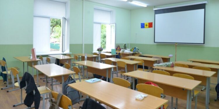 ВУЗы закрыли, чтобы распродать их недвижимость?