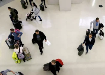 Евросоюз — это благоденствие? 42 млн работников в ЕС не могут поехать в отпуск