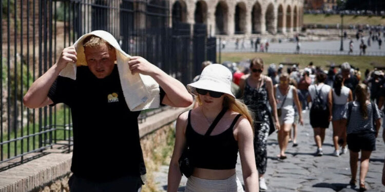 Из-за жары в Швейцарии отключили АЭС, в Италии плавится асфальт