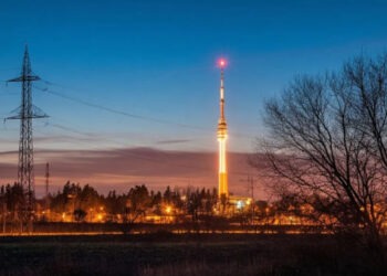 В Чехии — масштабный блэкаут. В Праге перестало работать метро, сотни людей застряли в лифтах