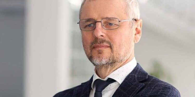 Министр Продан понятия не имеет, чем занимается «Русский дом»: Решение принял МИД