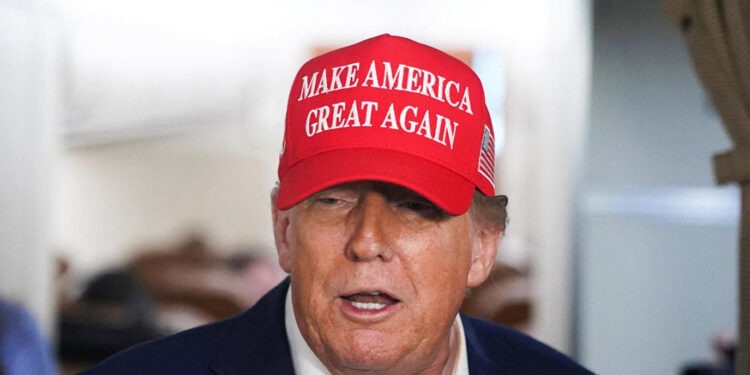 «Разбомблю Москву к чертям»: Трамп рассказал, как угрожал Путину. Что об этом думают в Кремле?