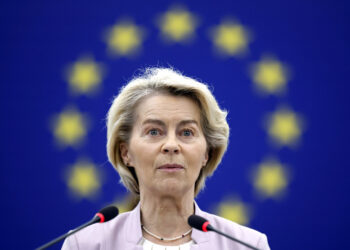 Урсула фон дер Ляйен пережила вотум недоверия. Но это не пройдёт без последствий