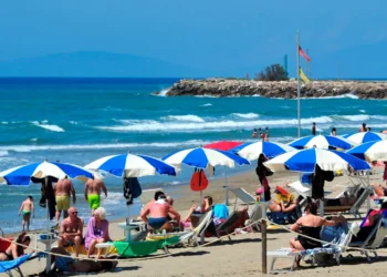 42 миллионов работников в ЕС не могут поехать в отпуск: в каких странах это недоступная роскошь?