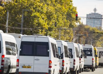 Transportatorii ies din nou în stradă, de data aceasta în fața Delegației UE