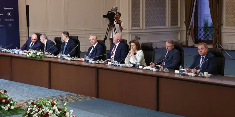 О чем Россия и Украина договорились на новых переговорах в Стамбуле